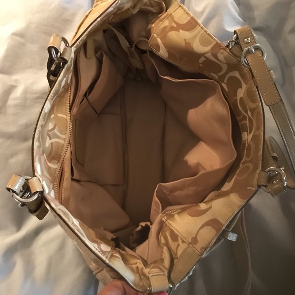 Coach gold diaper bag with “C” pattern - Picture 7 of 7
